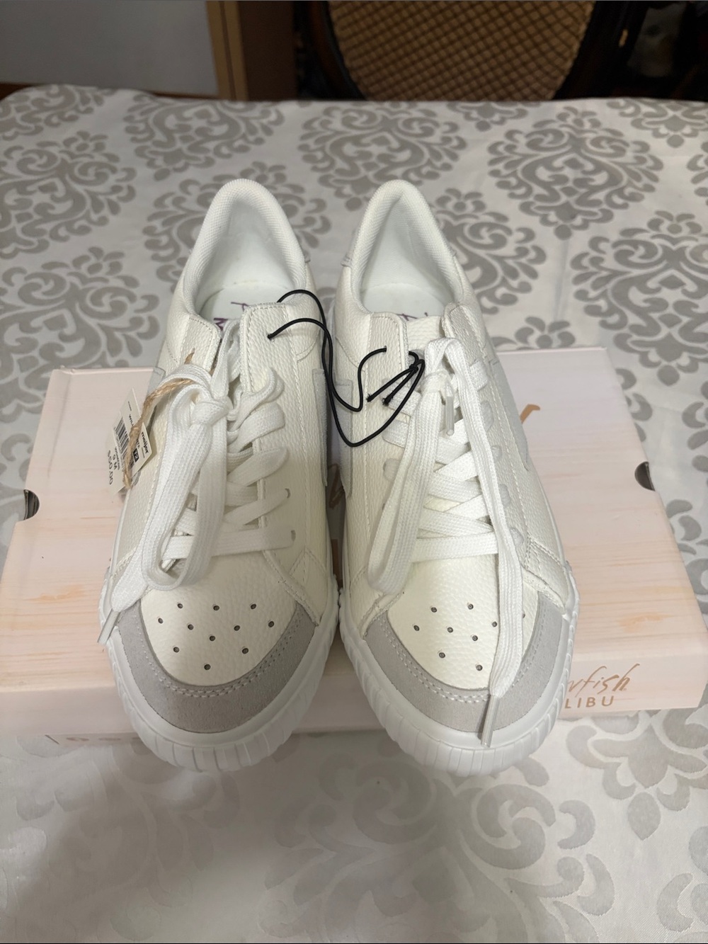 Blowfish White and Light Gray Low-Top Women's Sneakers